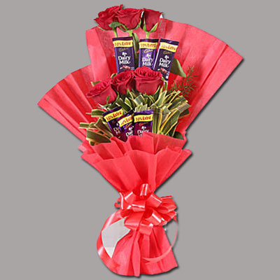 "Chocos with Roses bouquet - code RB01 - Click here to View more details about this Product